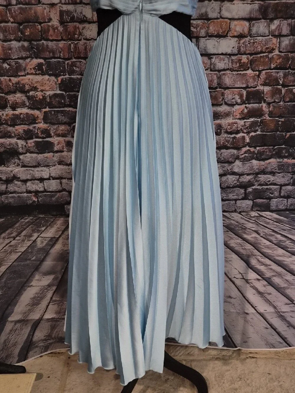 Abercrombie & Fitch Light Blue Pleated V-Neck Maxi Dress